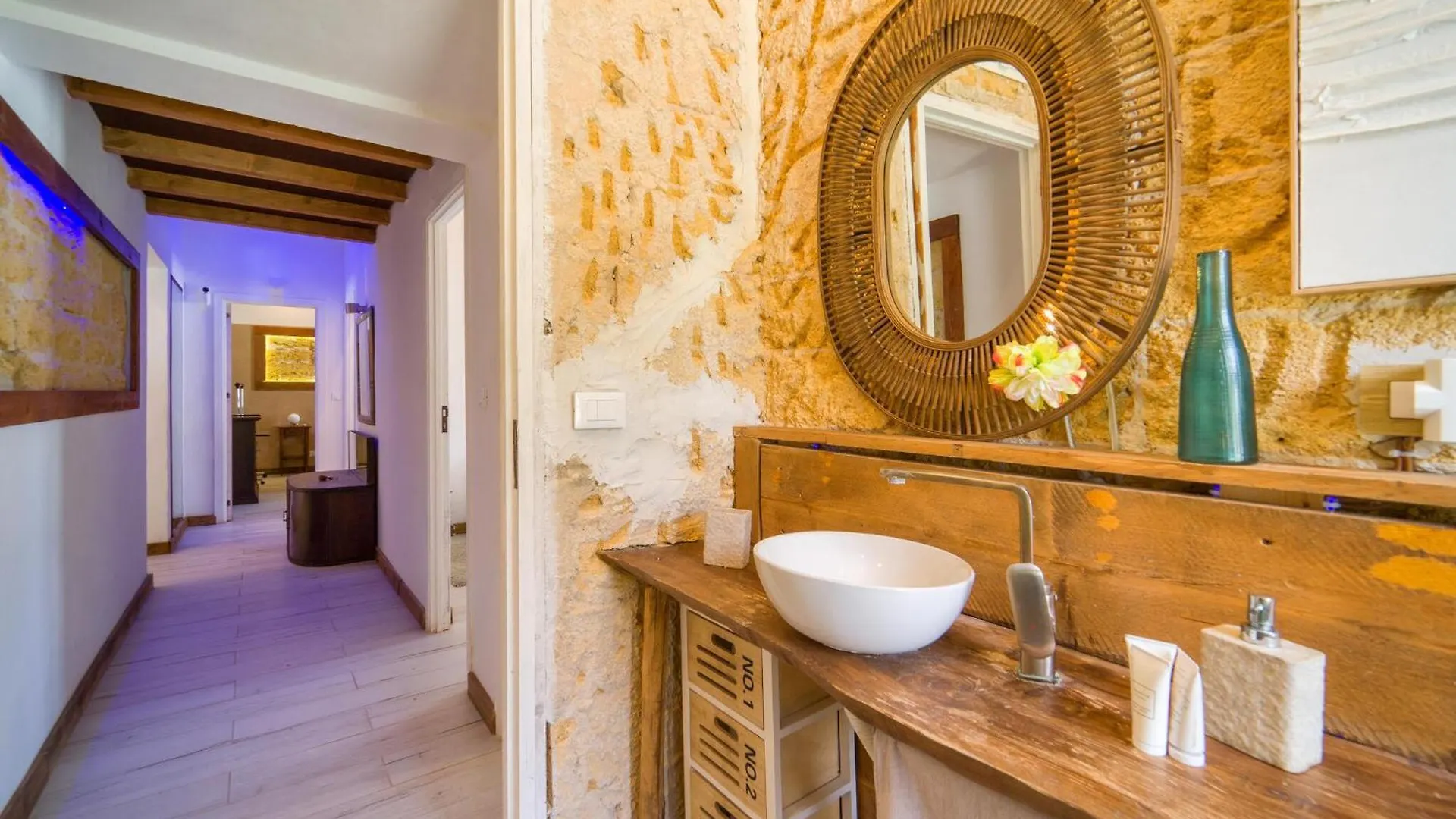 Pet Friendly Home In Palermo With Kitchen